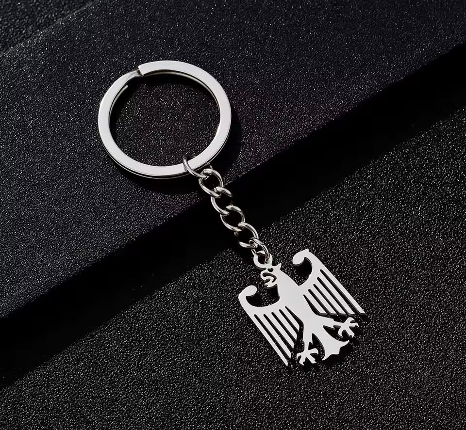 Stolzer Deutscher Anhänger