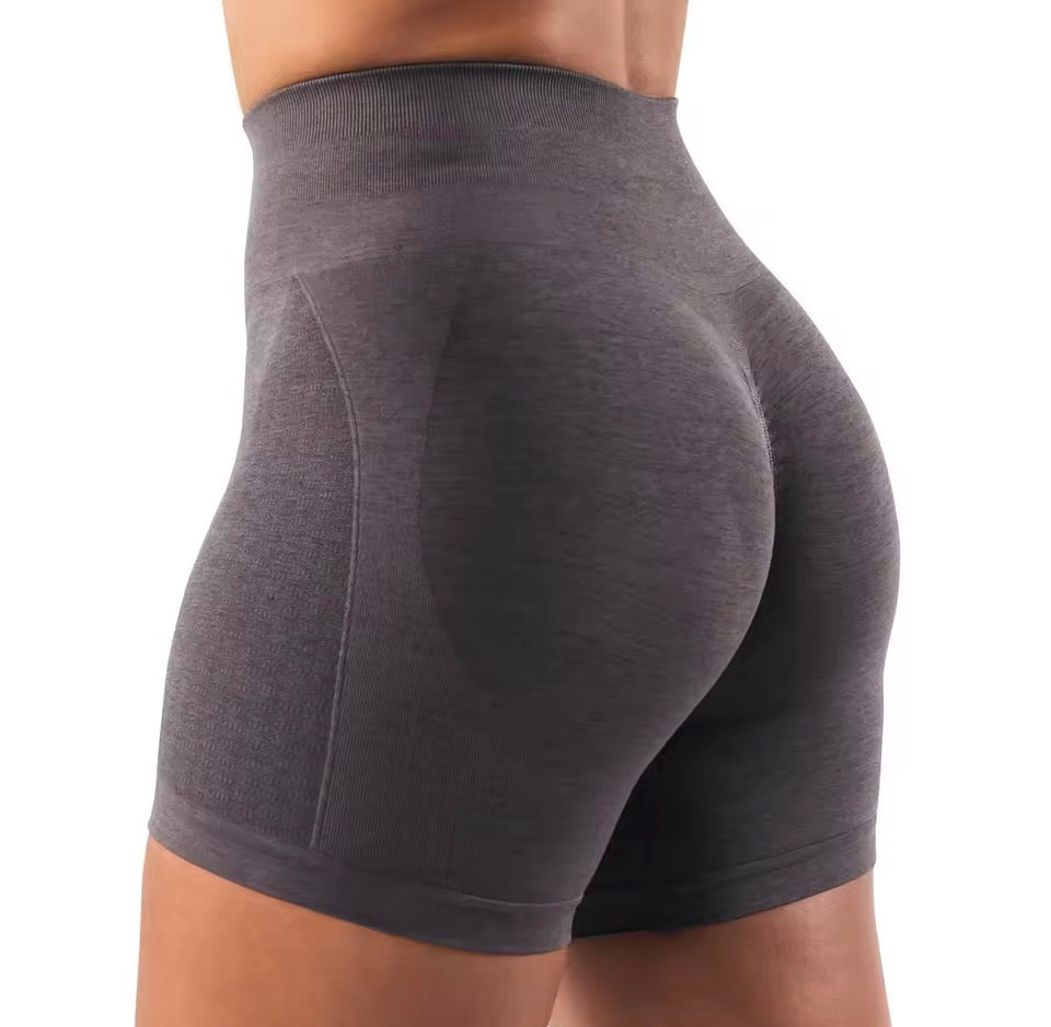 Nahtlose Damen-Gymshorts