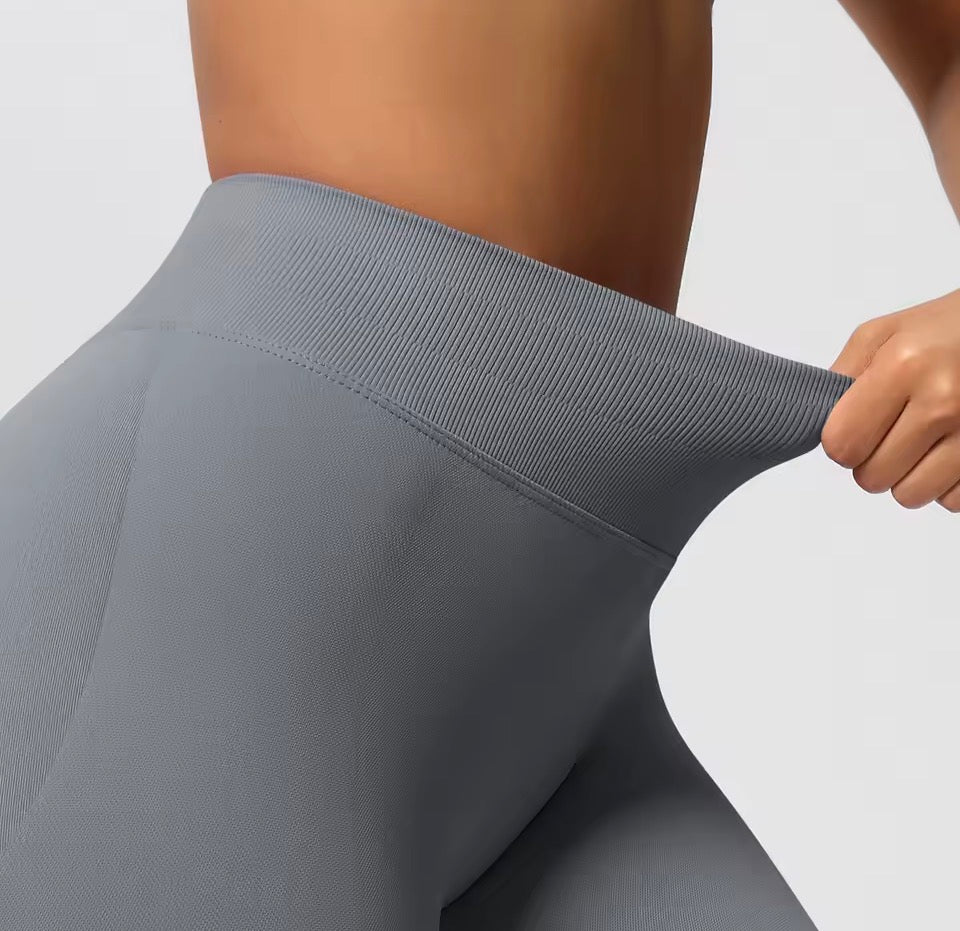Solide Sport-Leggings für Damen mit hoher Taille, nahtlose HighStretch-Yoga-Leggings, Damen-Sportbekleidung für drinnen und draußen