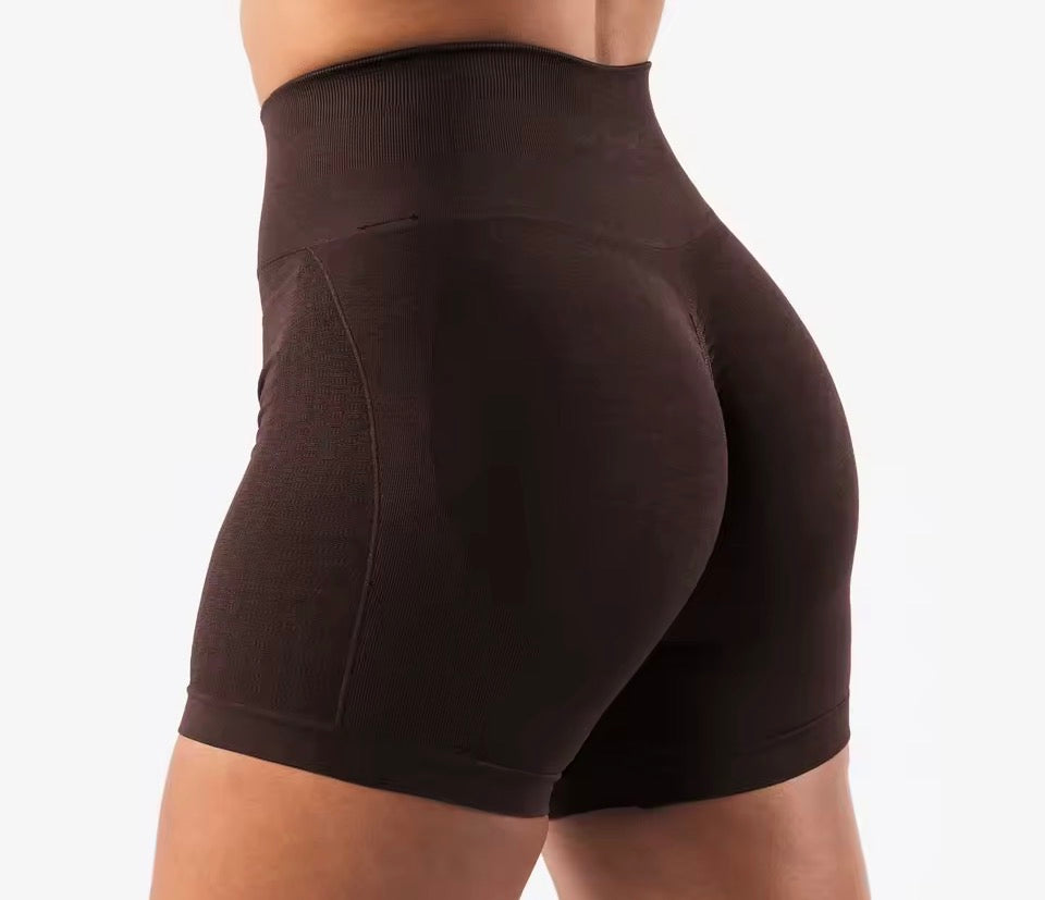 Nahtlose Damen-Gymshorts