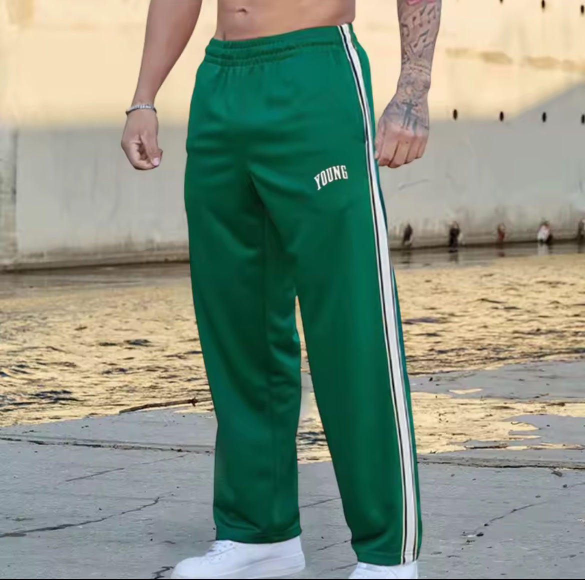 Herren-Jogginghose ,,YOUNG‘‘  Sporthose – Locker, Bequem & Atmungsaktiv | Fitness, Training & Freizeit